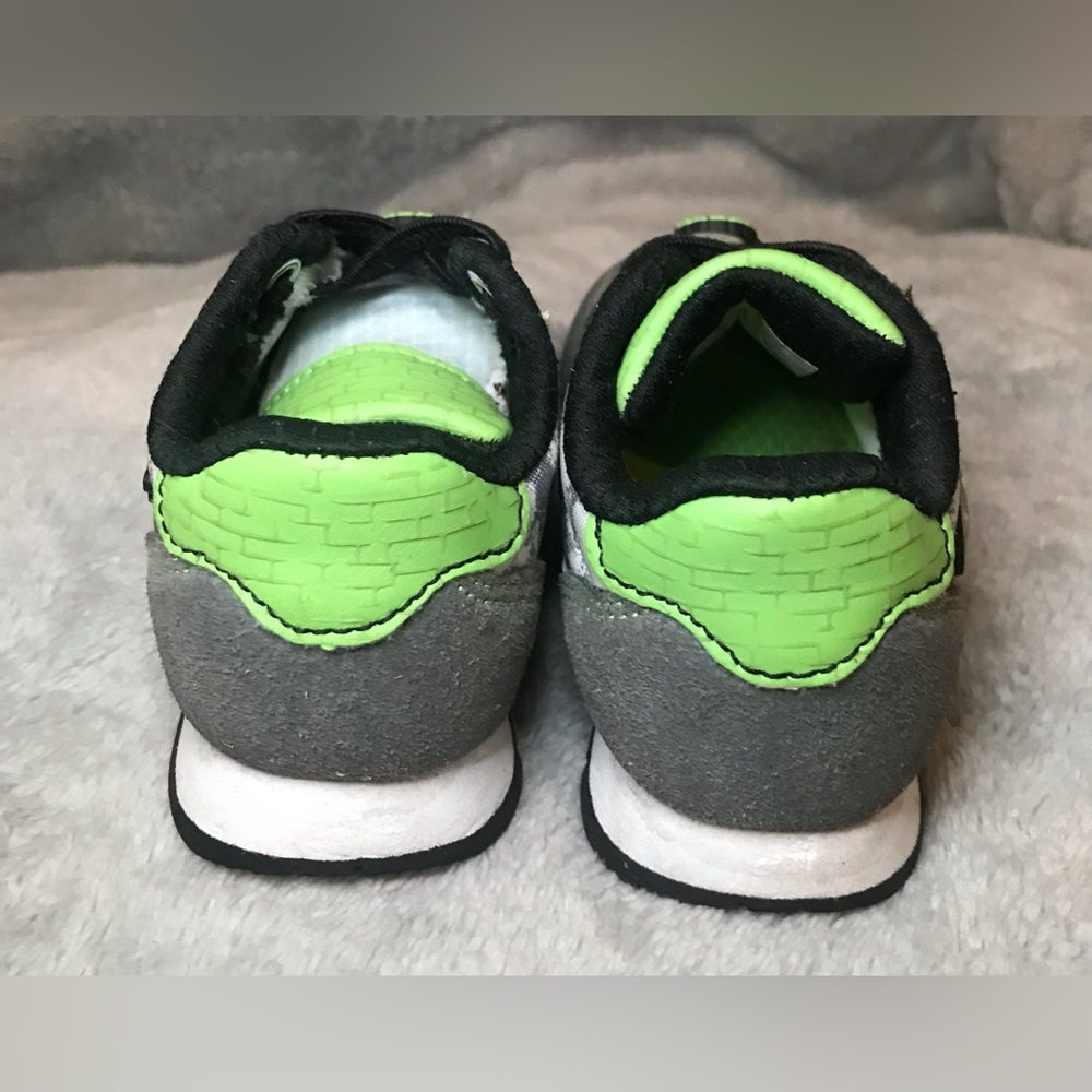 2 pair of toddler sneakers size 5C, Puma & Ground Up - Picture 7 of 9